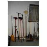 Broom/Vacuums
