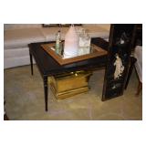 coffee table,gold planter