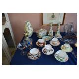 Glassware, cups and saucers