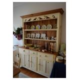 Ethan Allen hutch