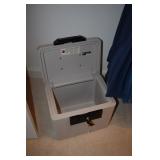 Safe box with key