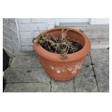 Outdoor pot