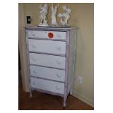 Shabby Chic painted dresser, figurines