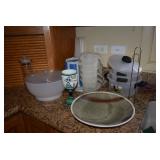 Plastic storage containers