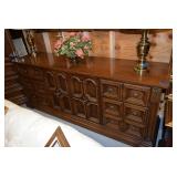 Dresser/buffet