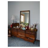 Dresser w Mirror