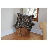 Pillow & Basket W/Handles