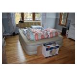 Serta Queen Size Inflatable Bed W/Comforter & LInens