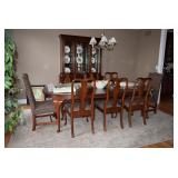 Ethan Allen Dining Room Table with 8 Chairs & Pad