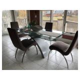 dining table & chairs