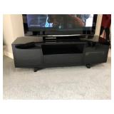 flat screen tv/entertainment center