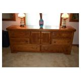Dresser, Lamps, & Vase
