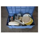 Tupperware & Rubbermaid Containers