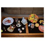 Coffee table, seasonal decor