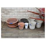 Outdoor plant containers
