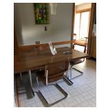 Table with 4 Chairs