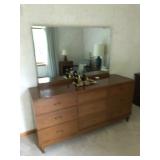 Dresser, Mirror
