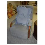 Chair & Pillow