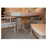 Dining Room Table & Chairs