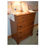 Dresser & Home Decor
