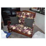 Floral Chair & Pillows