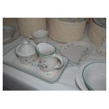 Pfaltzgraff Christmas Dish Set
