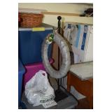 Wreath Stand & Christmas Wreath