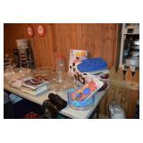 Glass Covered Cake Holder, Baking Containers & Supplies