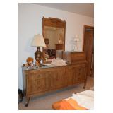 Vintage Dresser w Mirror