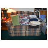 Love Seat, Throws, Blankets, Decorative Pillows