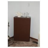 Cabinet & Decor