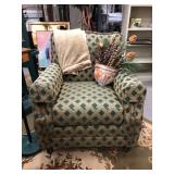 Accent Arm Chair,Throw Blanket, & Home Decor