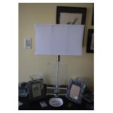 Table Lamp & Decor