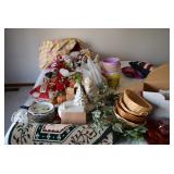 Seasonal Decor, Baskets