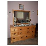 Dresser & Mirror W/Lamps
