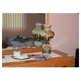 Dresser Lamp & Accessories