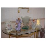 Side Table, Figurines, Photo Frames, Vase