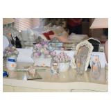 Frames, Vases, & Home Decor