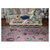 Coffee Table & Decor