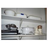 Crock Pot & Containers W/Lids