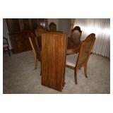 Dining Table, 6 Chairs, & 2 Leafs