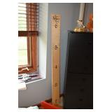 Growth Chart & Dresser