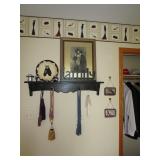 wall shelf and decor 