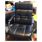 Black office chair