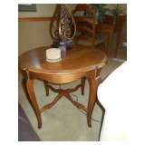 Round Ethan Allen table