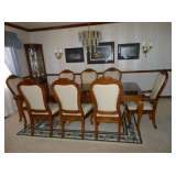 Thomasville dining table eight chairs and pads