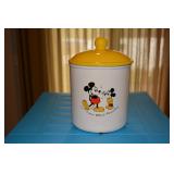 Mickey Mouse with nephews - Mickey and two nephews on one side, and Mickey and one nephew on other s