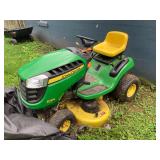 John Deer Riding Lawnmower D105