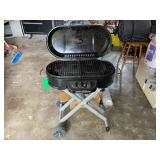 Outdoor portable grill