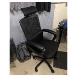 Rolling desk chair 